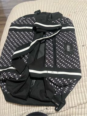 PINK Victoria's Secret Black and White Logo Duffel Travel Bag